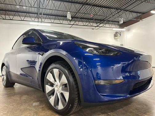 Deep Blue Metallic 2023 Tesla Model Y Long Range Dual Motor All-Wheel Drive