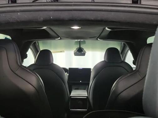 2022 Tesla Model X Dual Motor All-Wheel Drive