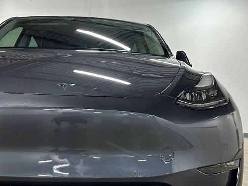 Midnight Silver Metallic 2022 Tesla Model Y Long Range Dual Motor All-Wheel Drive
