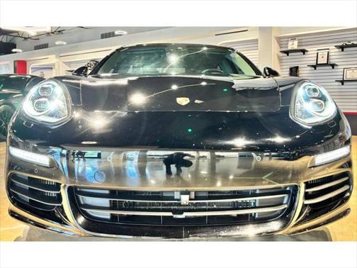 2014 Porsche Panamera 4