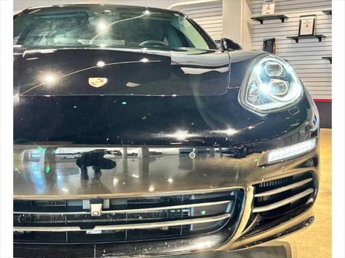 2014 Porsche Panamera 4