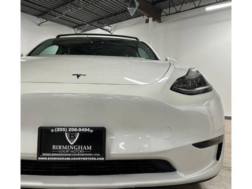 2022 Tesla Model Y Long Range Dual Motor All-Wheel Drive