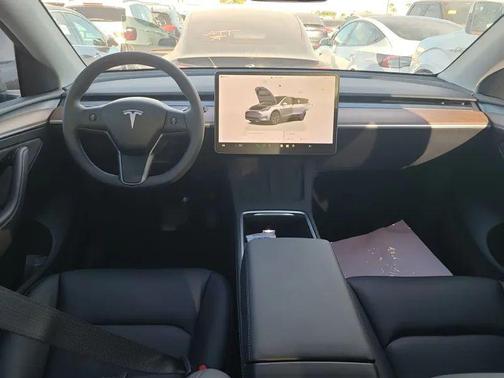 2025 Tesla Model Y Long Range Dual Motor Rear-Wheel Drive