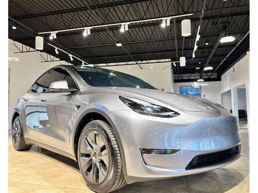2025 Tesla Model Y Long Range Dual Motor Rear-Wheel Drive