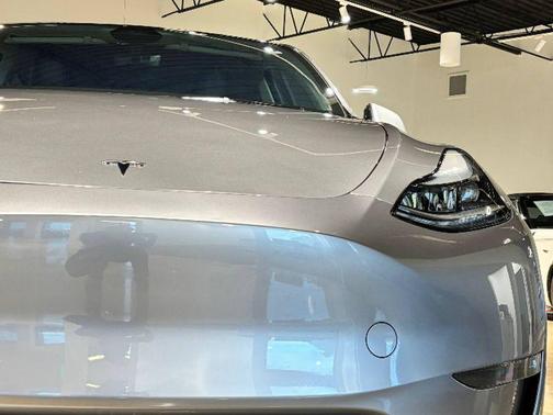 2025 Tesla Model Y Long Range Dual Motor Rear-Wheel Drive