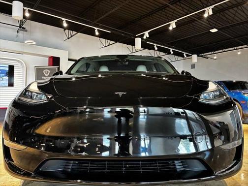 2022 Tesla Model Y Performance Dual Motor All-Wheel Drive