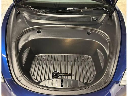 Deep Blue Metallic 2023 Tesla Model 3 Performance