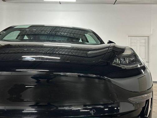 Solid Black 2022 Tesla Model 3 Performance