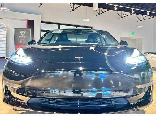 2022 Tesla Model 3 Standard Range