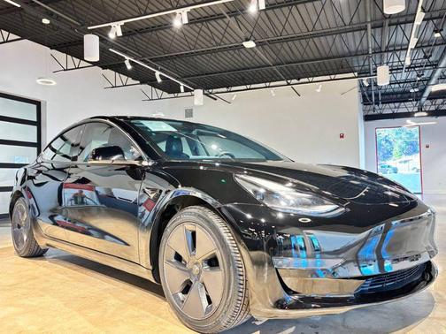 2022 Tesla Model 3 Standard Range