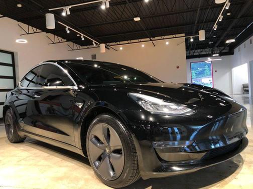 2019 Tesla Model 3 Standard Range Plus