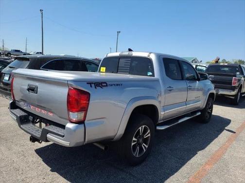 2017 Toyota Tacoma TRD Sport