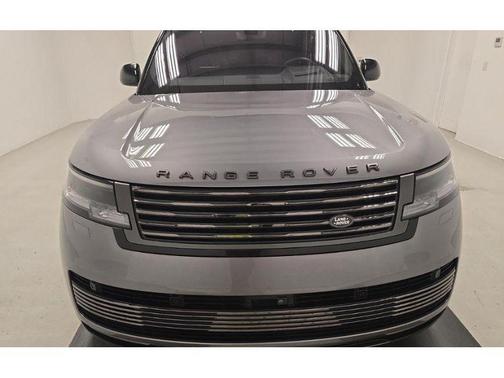 2023 Land Rover Range Rover SV