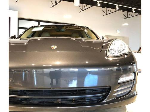 2012 Porsche Panamera 4