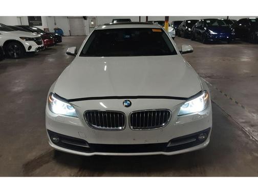 2016 BMW 528 528i