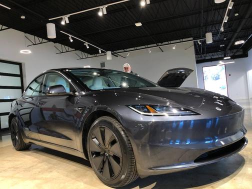 2025 Tesla Model 3 Long Range