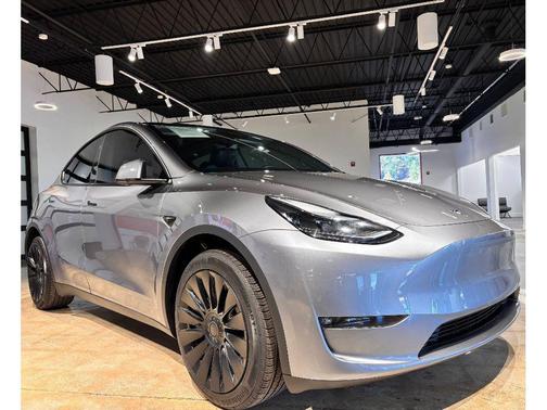 2025 Tesla Model Y Long Range Dual Motor All-Wheel Drive