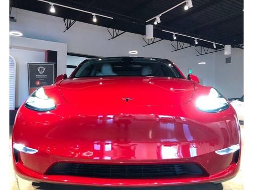 2022 Tesla Model Y Long Range Dual Motor All-Wheel Drive