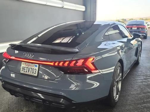 2023 Audi e-tron GT Premium Plus quattro