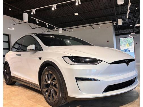 2023 Tesla Model X Standard Range