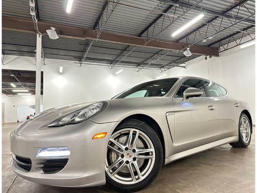 2012 Porsche Panamera 4