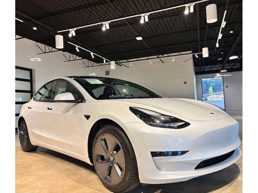 2023 Tesla Model 3 Standard Range