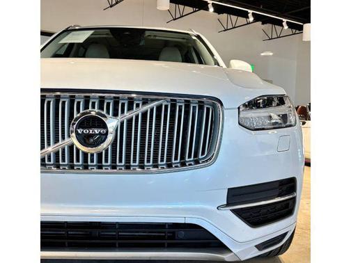 2017 Volvo XC90 Hybrid T8 Inscription