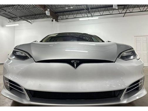 Silver Metallic 2018 Tesla Model S Long Range