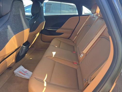 Infinite Black Metallic 2023 Lucid Air Grand Touring