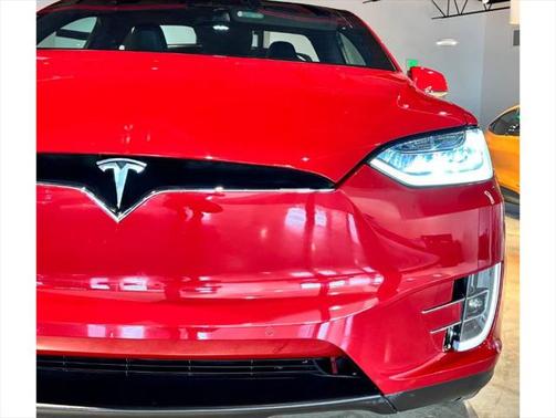 2018 Tesla Model X 75D