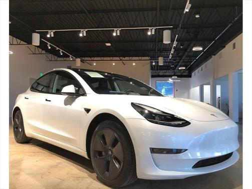 2022 Tesla Model 3 Standard Range