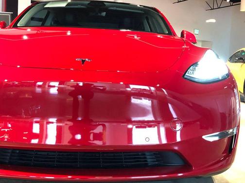 2021 Tesla Model Y Long Range Dual Motor All-Wheel Drive