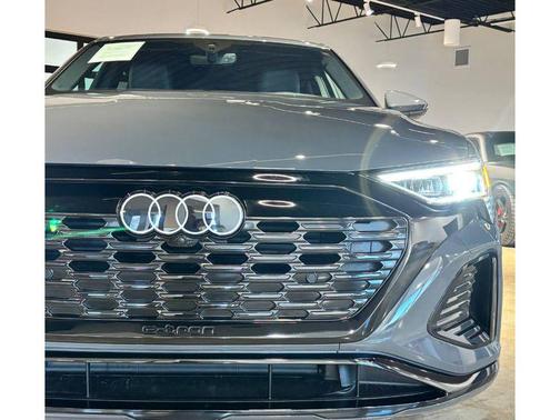 2024 Audi Q8 e-tron Premium