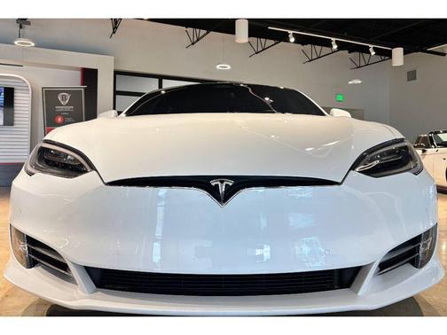 2020 Tesla Model S Long Range Plus