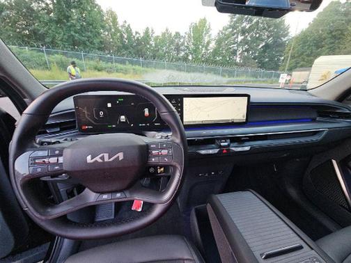 2024 Kia EV9 Land
