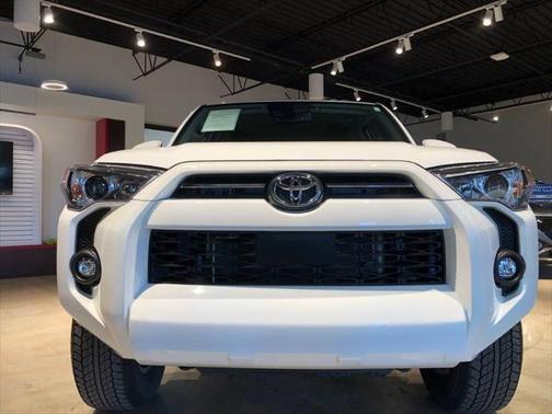 2022 Toyota 4Runner SR5