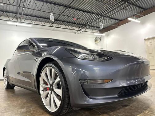 Midnight Silver Metallic 2019 Tesla Model 3 Performance