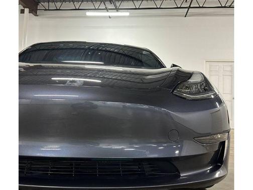 Midnight Silver Metallic 2019 Tesla Model 3 Performance