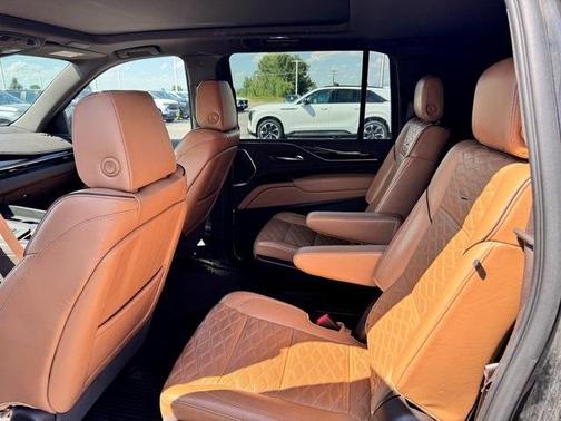 2022 Cadillac Escalade ESV Sport