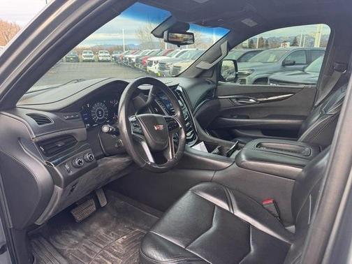 2020 Cadillac Escalade Platinum