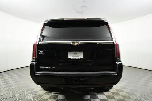 2017 Cadillac Escalade Standard