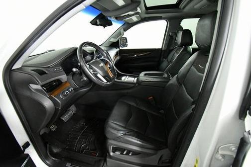 2018 Cadillac Escalade ESV Luxury