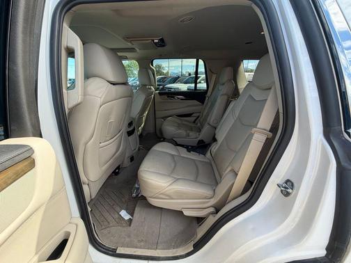 Crystal White Tri-Coat 2019 Cadillac Escalade Premium Luxury
