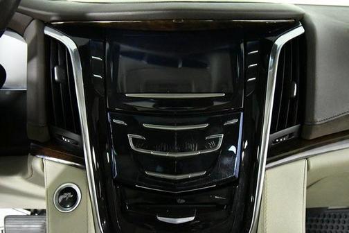 2015 Cadillac Escalade Luxury