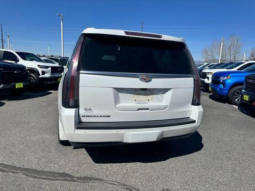 Crystal White Tri-Coat 2017 Cadillac Escalade ESV Premium Luxury