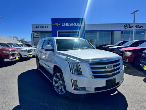 Crystal White Tri-Coat 2017 Cadillac Escalade ESV Premium Luxury