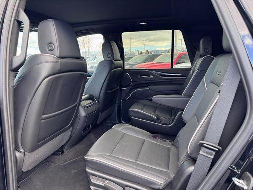 2024 Cadillac Escalade Sport