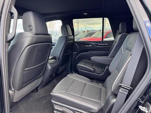 2024 Cadillac Escalade Sport