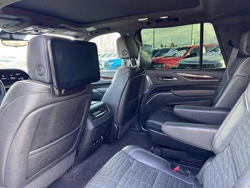 2023 Cadillac Escalade Sport Platinum