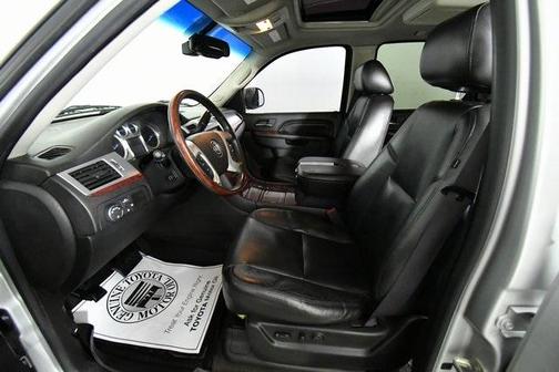 2011 Cadillac Escalade Luxury